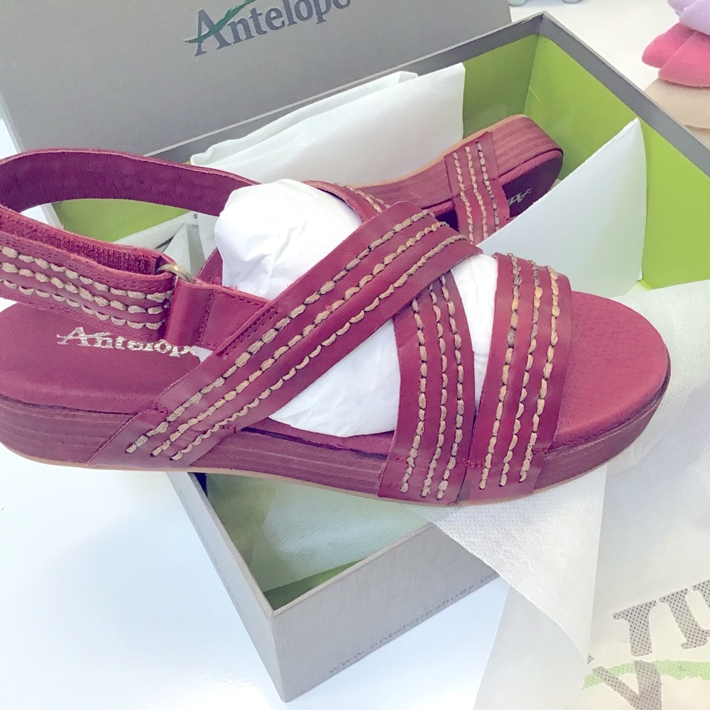Antelope 🦌 Leather Bordeaux Sandals Sz 6 NWT!